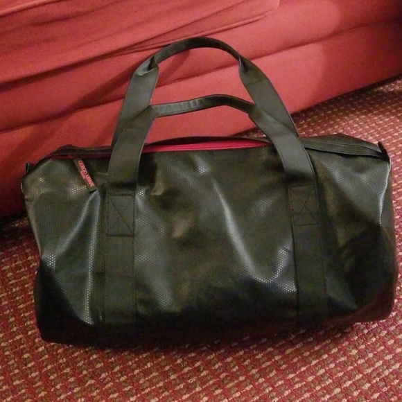 giorgio armani duffle bag